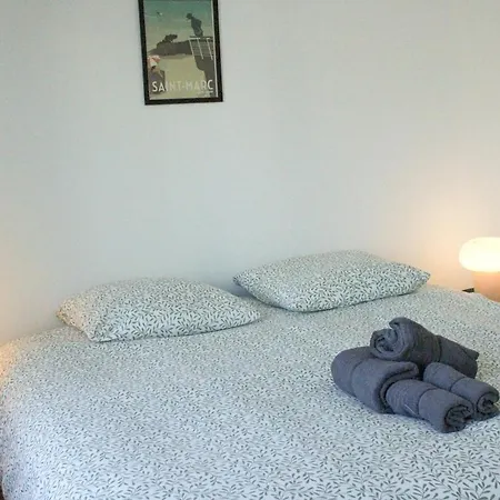 Maison 8 Pers Proche Parc Paysager&front De Hébergement de vacances